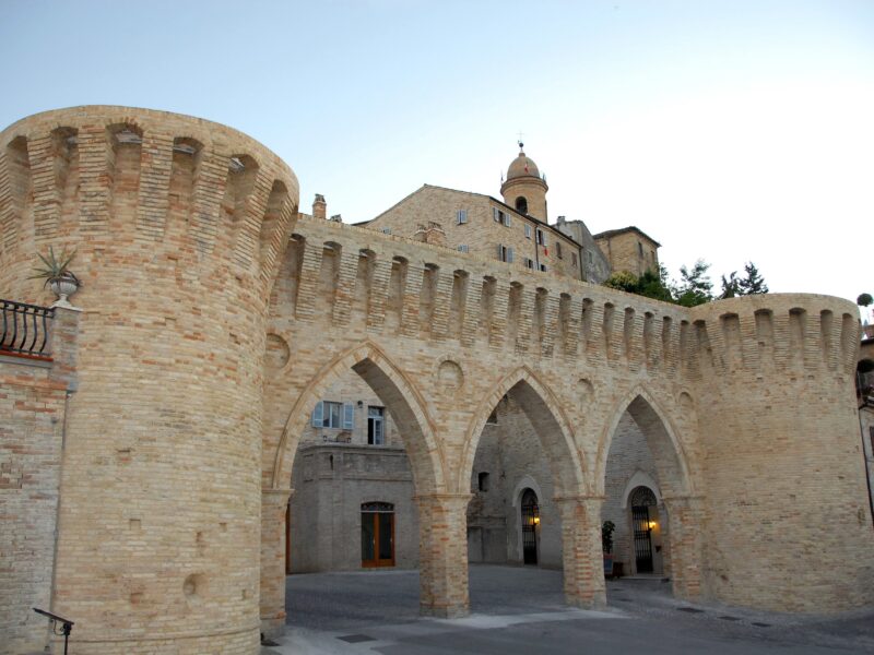 The Tre Archi arches of Petritoli